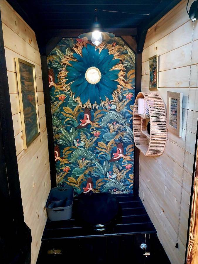 Gîte pour 2 personnes, avec Terrasse ainsi que Jardin et Piscine à Burie - 4