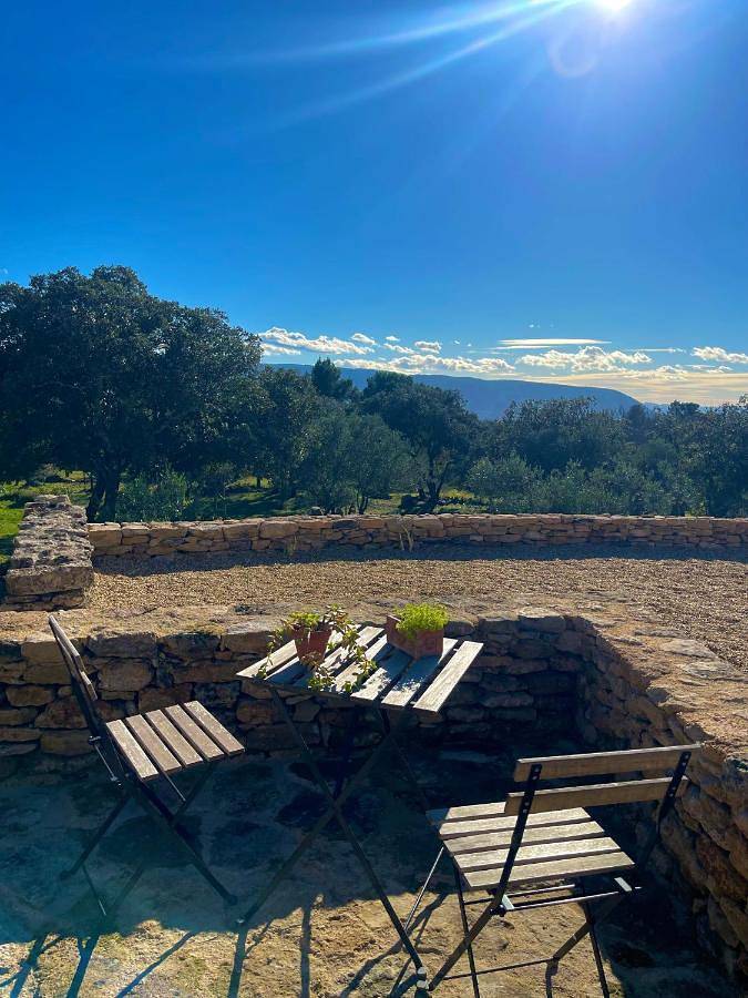 Maison d’hôte pour 2 personnes, avec piscine ainsi que vue et jardin à Gordes - 4