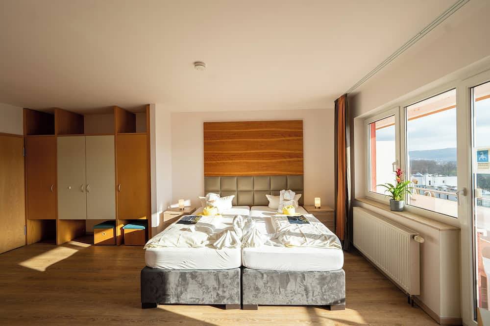 Ganze Wohnung, Exklusiv nur für ihre Gruppe unser großzügiges Domizil! in Bad Mergentheim, Taubertal