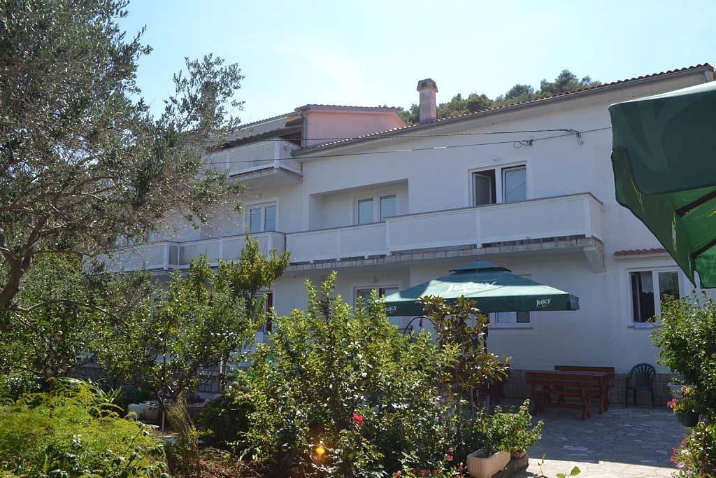 Dreibettzimmer Marijana Kampor S5 auf der Insel Rab in Kampor, Rab