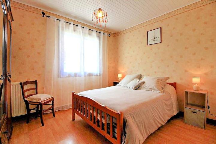 Location de vacances pour 5 personnes, avec jardin à Rauzan - 3