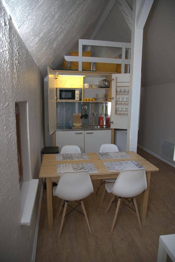 Appartement entier, One-Bedroom Apartment in Eckwersheim, Région de Strasbourg