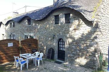 Gîte pour 4 personnes, avec jardin à Ambon