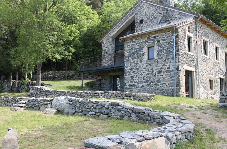 Gîte pour 10 personnes, avec jardin et balcon