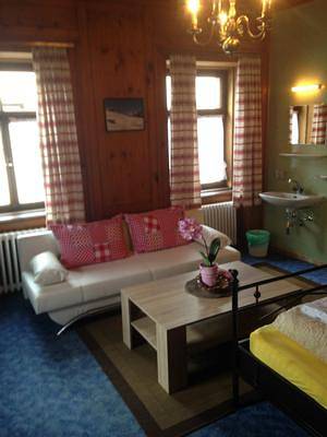 Ganze Ferienwohnung, Ferienwohnungen Chasa Valär - Ferienhaus Valär Nr. 5 in Scuol, Unterengadin