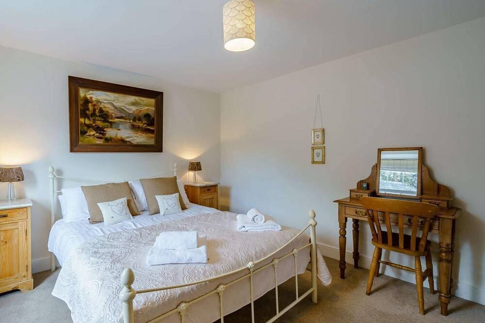 4 Bed in Nr Hawkshead (oc-lcc33) in Far Sawrey, Lake District