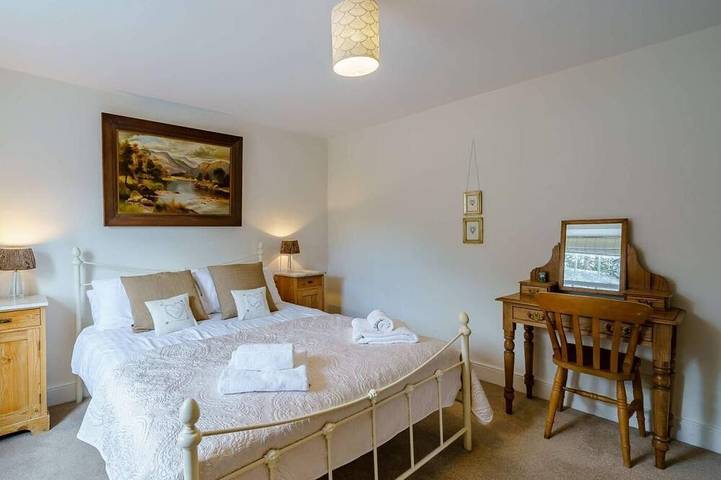 4 Bed in Nr Hawkshead (oc-lcc33) in Far Sawrey, Lake District
