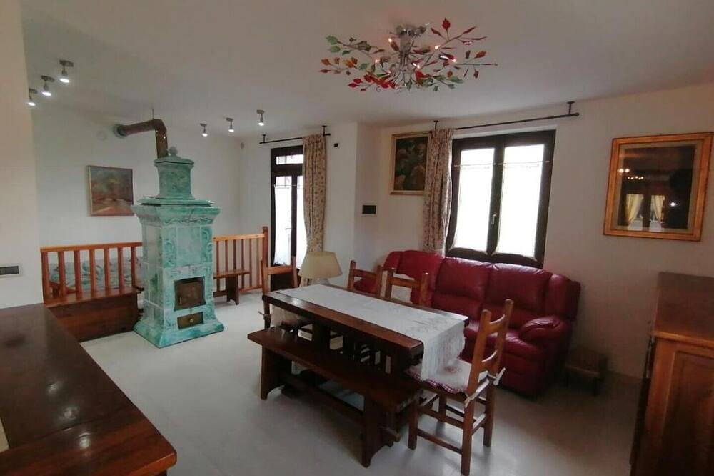 Appartement entier, Apartment in the heart of the Alps along the Via Francigena with garden in Gignod, Comune di Gignod