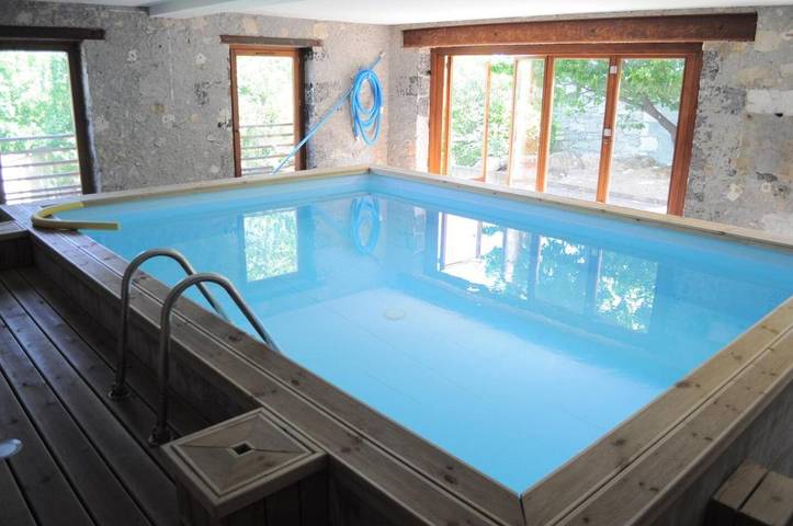 Chambre d’hôte pour 2 personnes, avec terrasse et sauna ainsi que piscine et jardin à Noyarey