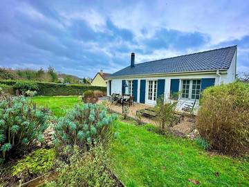 Gîte pour 4 personnes, avec jardin à Les Damps