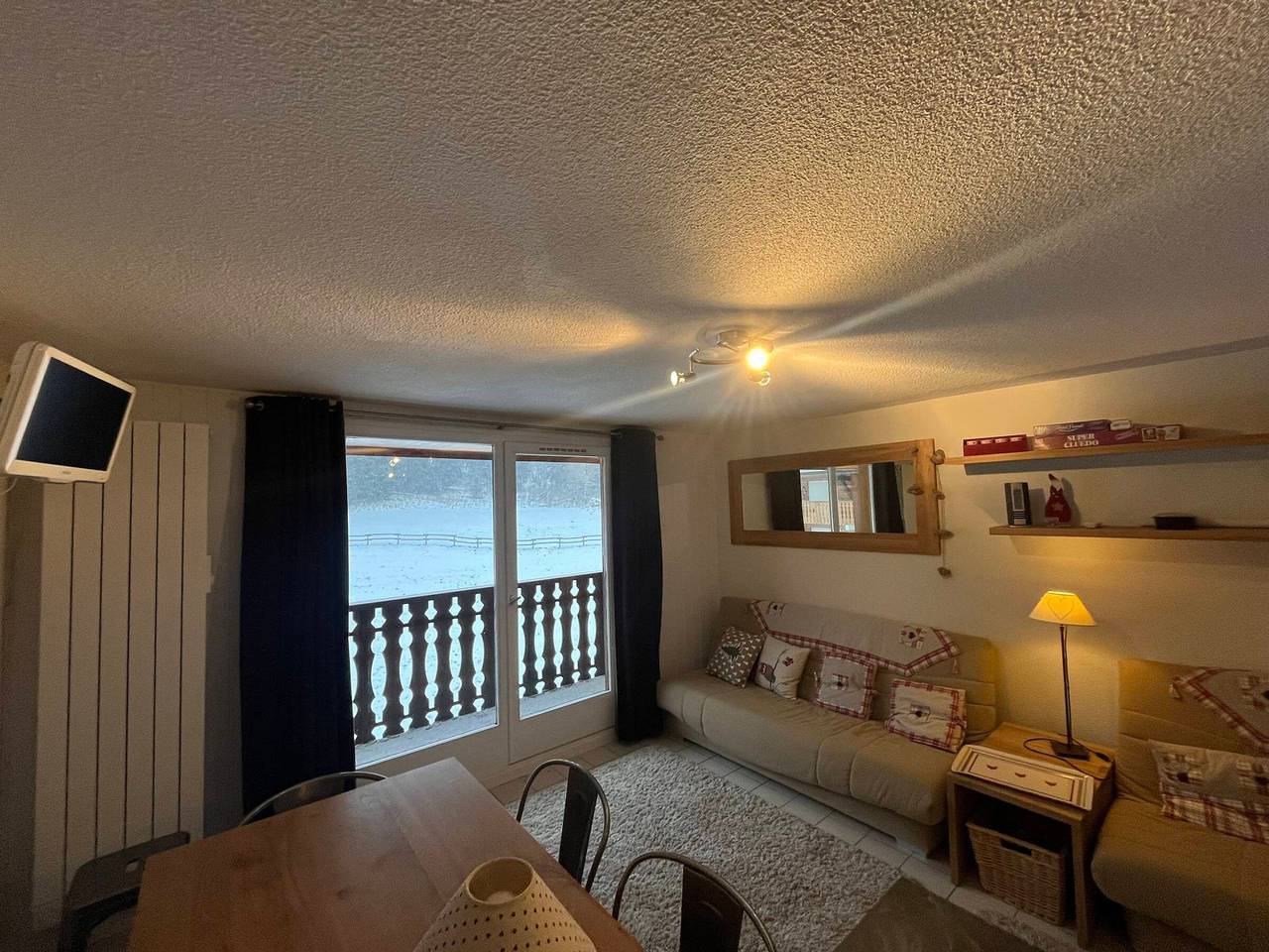 Entire apartment, Modern duplex in Châtel, 2 bedrooms, private garage in Châtel, Les Portes du Soleil