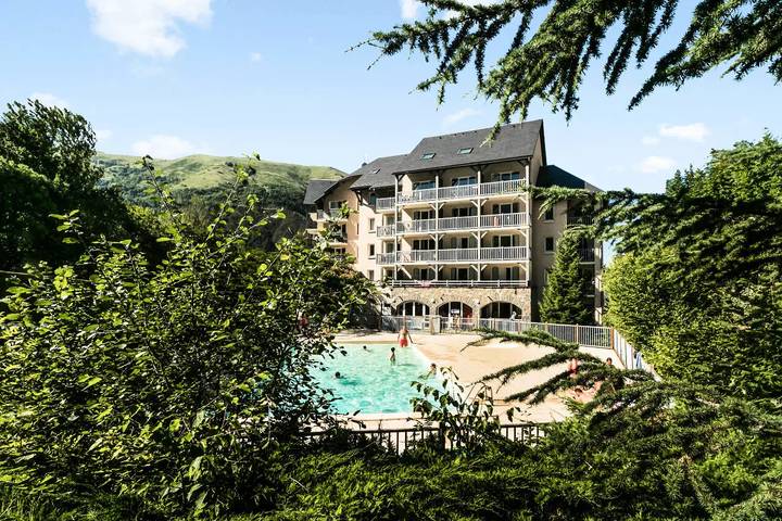 Gîte pour 6 personnes, avec piscine dans Thermes de Saint-Lary Soulan