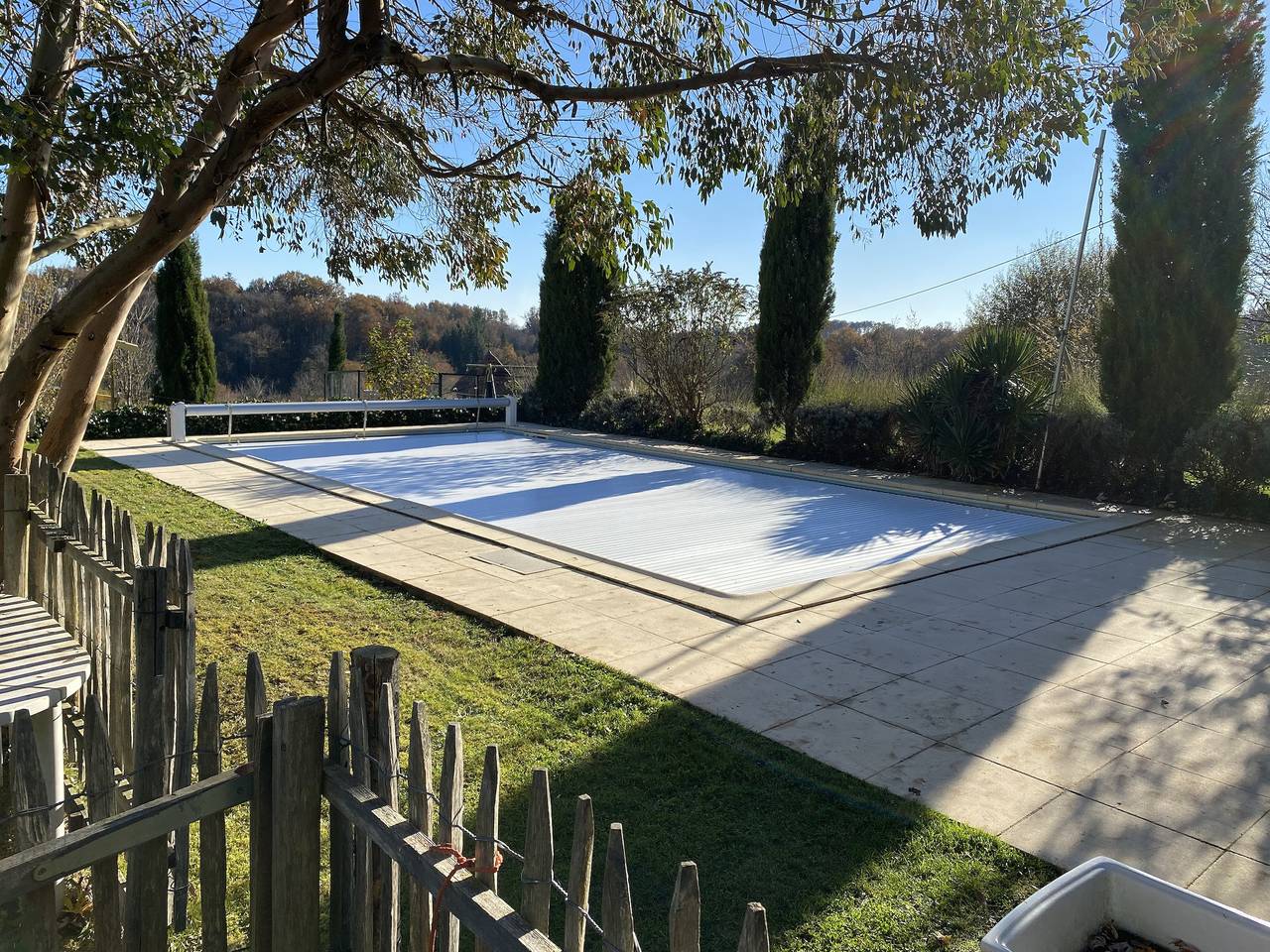 2 Bed Cottage - Sleeps 6 - Garden & Pool Access in Périgord-Limousin Regional Nature Park