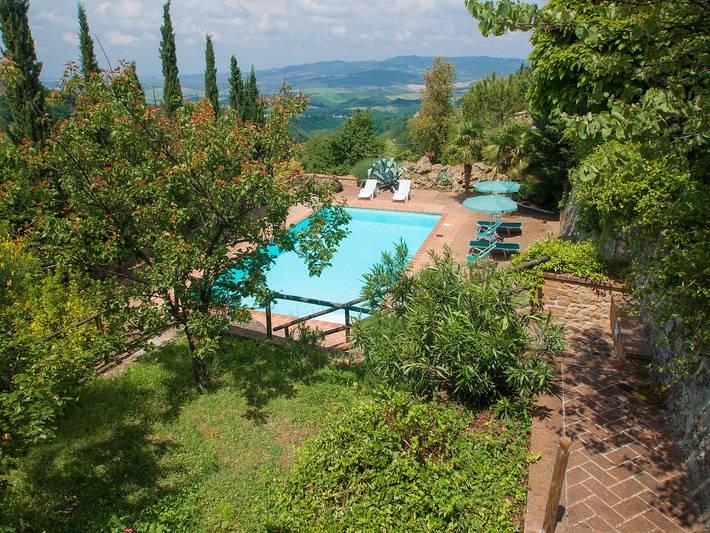Location de vacances pour 6 personnes, avec terrasse ainsi que vue et jardin à Volterra - 2