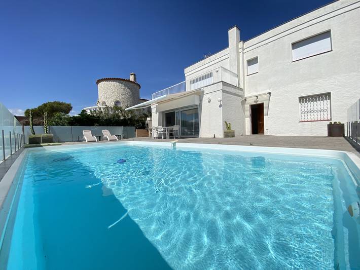 Villa für 8 Personen, mit Pool und Garten - 1