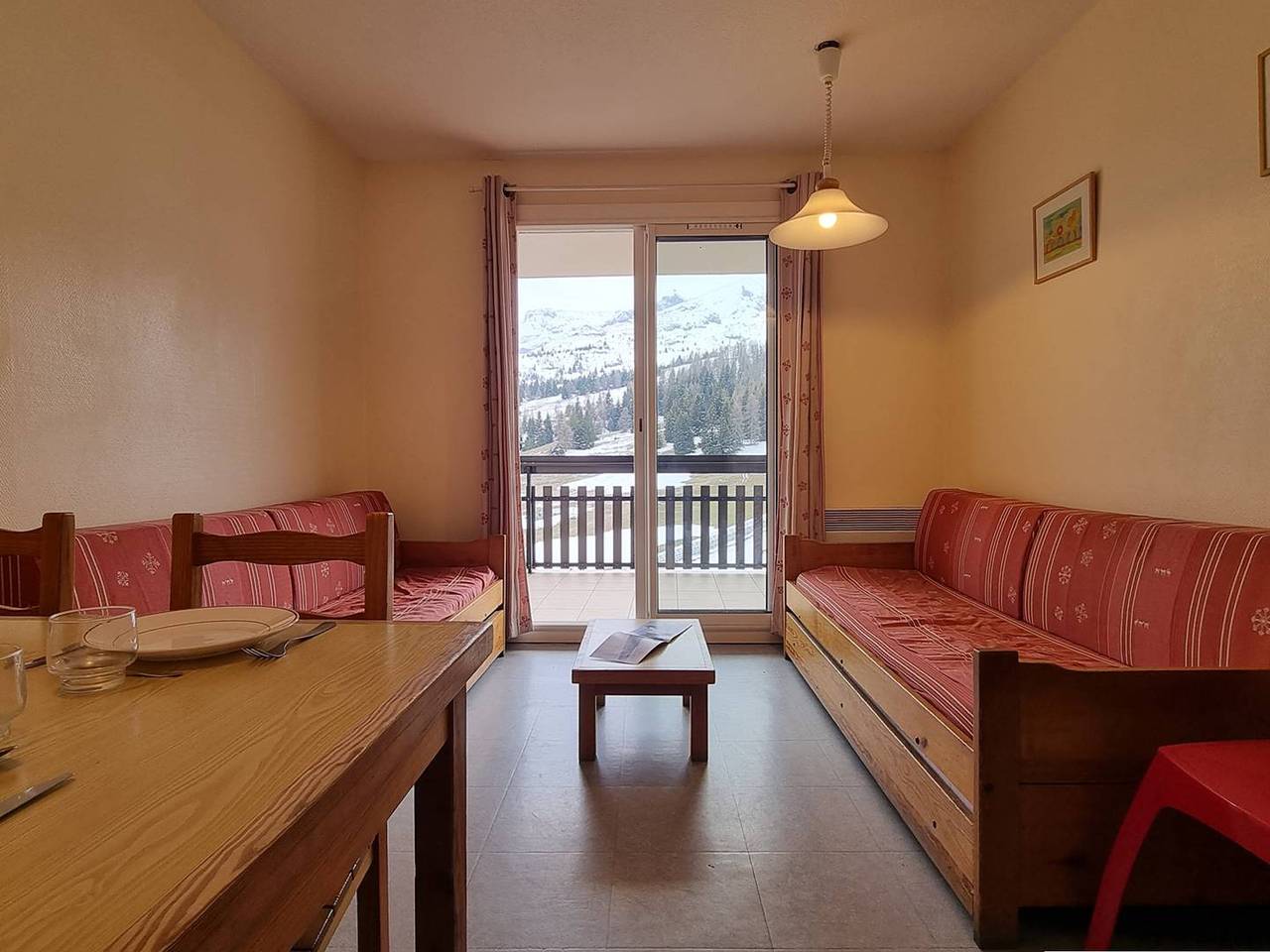 Ganze Wohnung, Gemütliche Wohnung nahe den Pisten mit Parkplatz und Wifi in Saint-Étienne-en-Dévoluy, Le Dévoluy