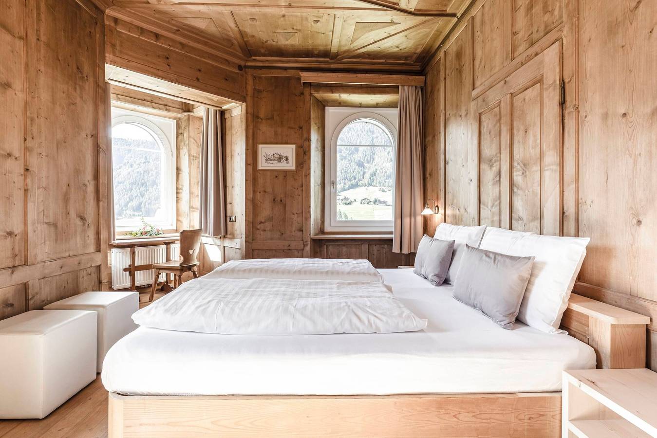 Appartamento intero, Villa Martiner Appartamenti Emilia con vista sulle montagne, terrazza e Wi-Fi in Ortisei, Dolomiti Superski
