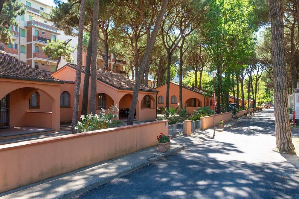 Bungalow en Po Delta con Acceso a Playa in Lido di Spina, Provincia de Ferrara