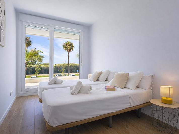 Gîte pour 4 personnes, avec terrasse ainsi que jardin et piscine à Chipiona - 2