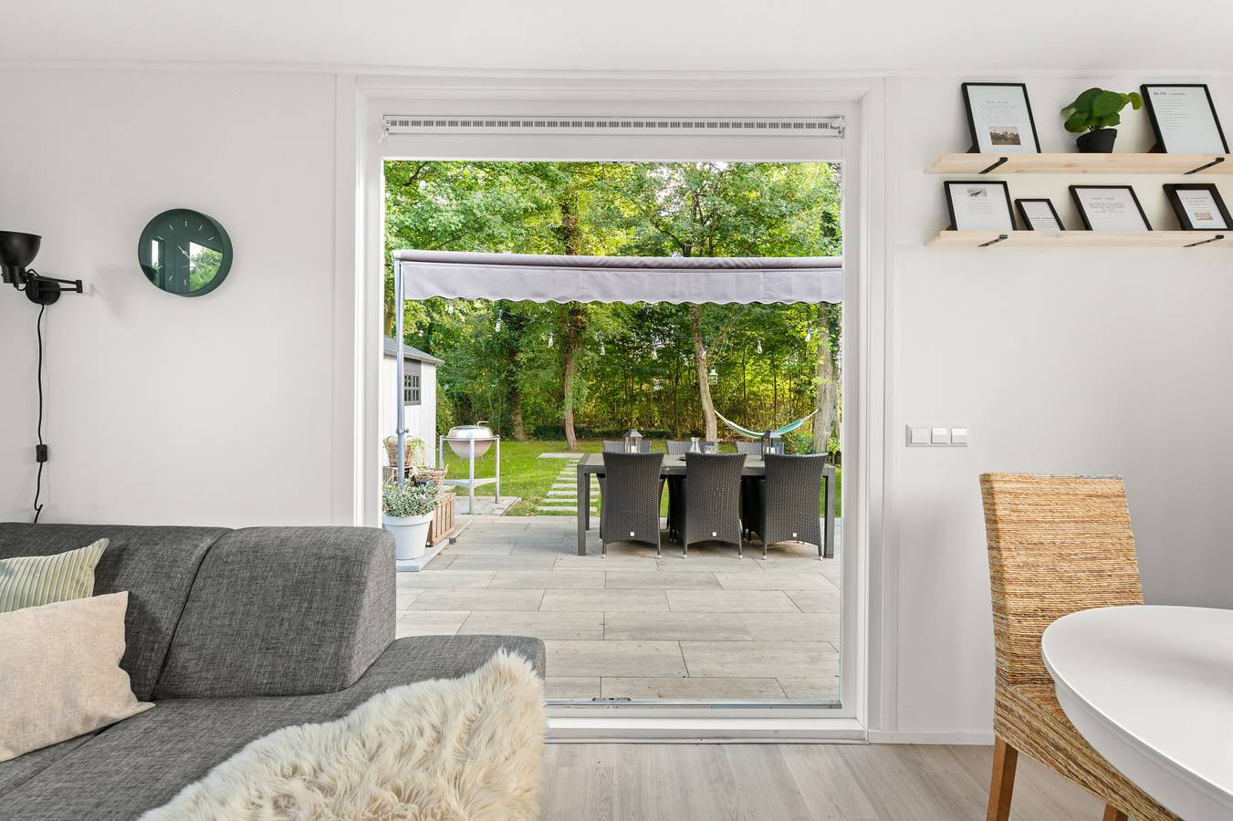 Prachtige 4-persoons vakantiewoning met een ruime tuin en gebruik van zwembad in Baarland in Nederlandse Noordzeekust