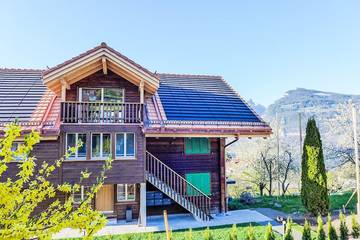 Gîte pour 5 personnes, avec balcon à Krattigen