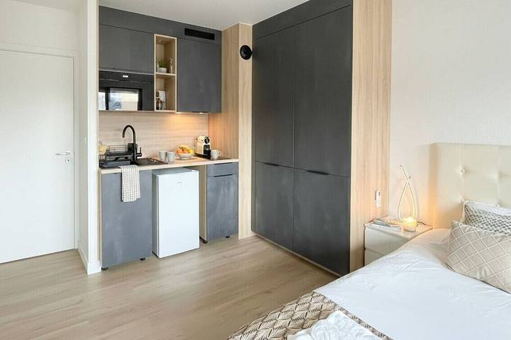 Gîte pour 2 personnes, avec balcon et jardin dans Gare d'Annecy - 2