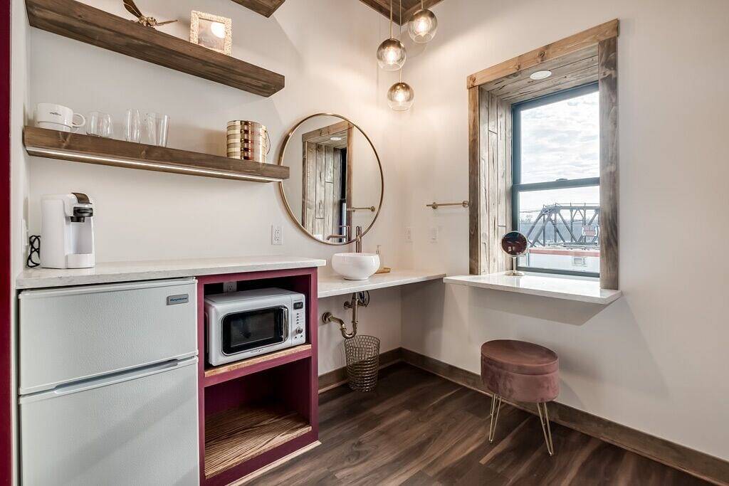 Group Getaway | Downtown | Riverfront Stay in Pierce County (WI)