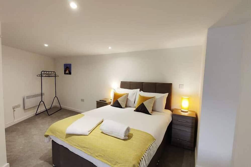 Appartamento intero, Fully Equipped Kitchen, Double room, Parking in Swansea, Swansea e dintorni