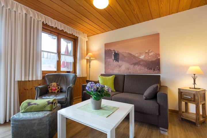 Ferienwohnung für 3 Personen, mit Balkon und Garten in Oberstdorf - 2