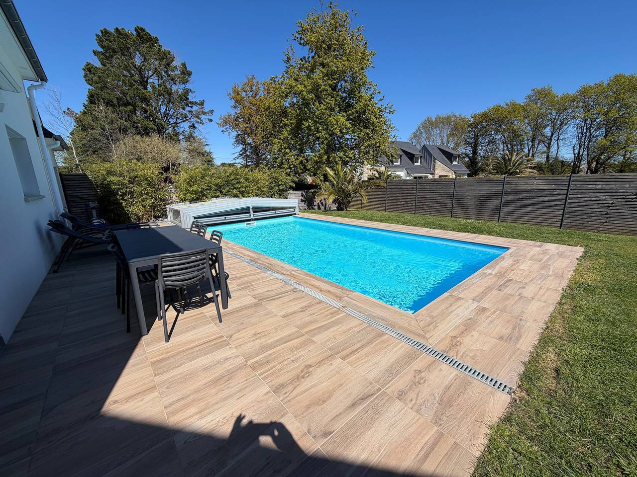 Maison 'De L'ocean' - piscine chauffée in Le Tour-du-Parc, Côte des Mégalithes