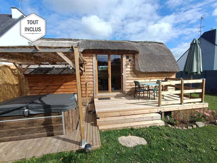 Casa de huéspedes para 2 personas, con jardín y terraza además de jacuzzi y piscina - 1