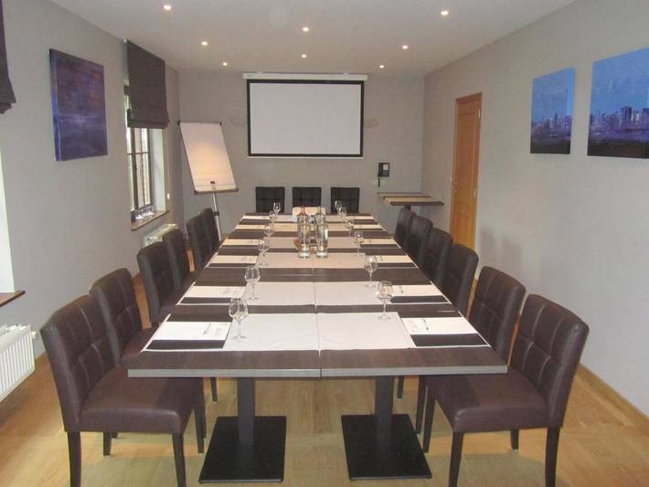 Hôtel pour 3 personnes, avec jardin et terrasse à Leeuw-Saint-Pierre - 2