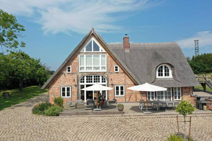 Ferienhaus für 6 Personen, mit Balkon und Terrasse sowie Garten und Sauna in Naturpark Lauenburgische Seen - 2