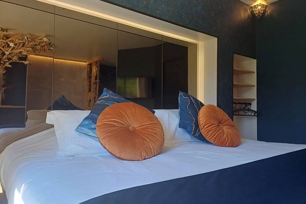 Suite Saphir avec spa privatif et piscine- Bélénos Suites et Spa in Bligny-sur-Ouche, Région de Beaune