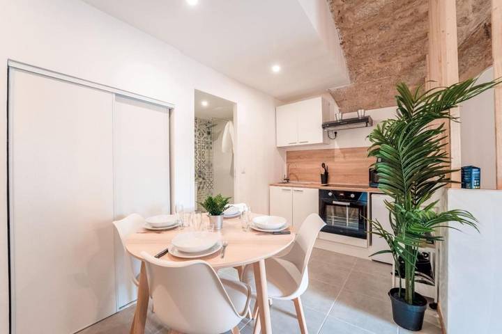 Gîte pour 4 personnes à Saint-Thibéry - 2
