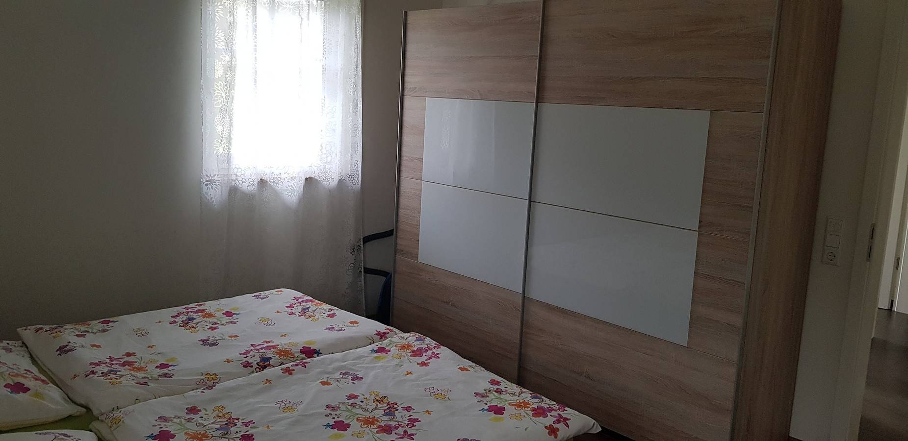 Ganze Wohnung, Ferienwohnung 2" mit privater Terrasse und Wlan in Sulzbach an der Murr, Rems-Murr-Kreis