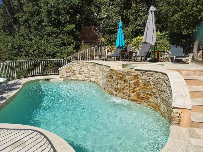 Apartamento de vacaciones para 5 personas, con jardín además de piscina y vistas - 1