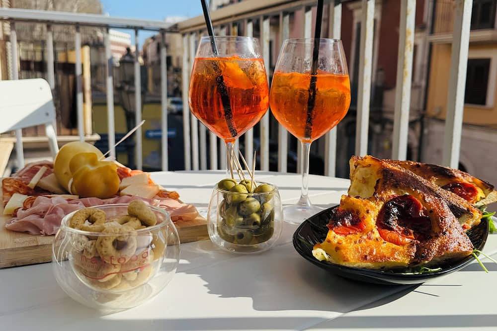 Apartamento entero, Grand Appartement à 5 Minute a Pied de la Plage Centre Historique et Commerces in Barletta, Barletta-Andria-Trani