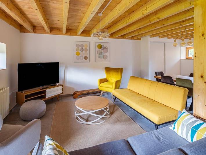 Gîte pour 15 personnes, avec terrasse, animaux acceptés à Les Salles - 4