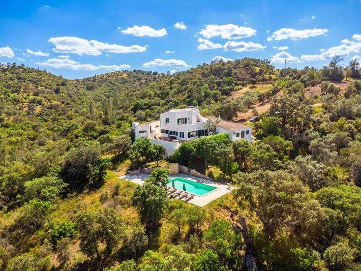 Location de vacances pour 12 personnes, avec jardin ainsi que terrasse et piscine dans Santa Catarina da Fonte do Bispo - 3