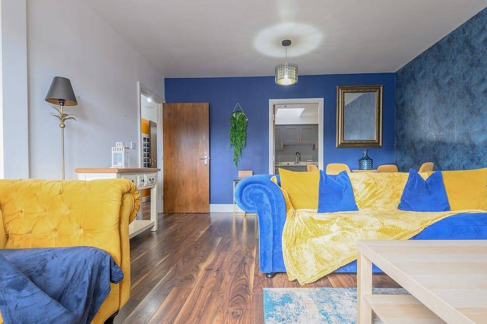 Glamping for 4 People in Leeds, West Yorkshire