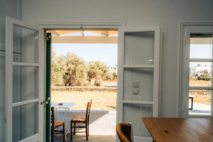 Gîte pour 5 personnes, avec vue et jardin, animaux acceptés dans Platis Gialos Sifnos - 2