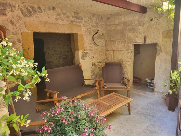 Gîte pour 4 personnes, avec piscine et balcon à Aspères