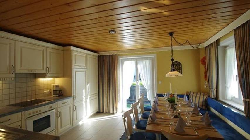 Gîte pour 10 personnes, avec jardin et balcon dans Partenen - 4