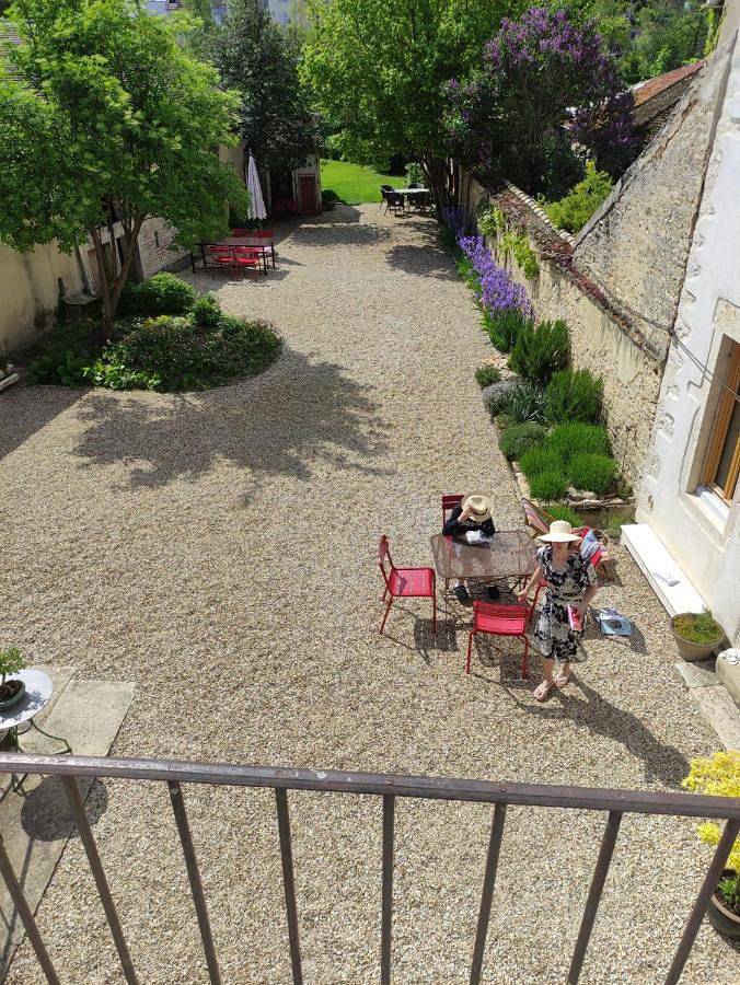 Chambre d’hôte pour 2 personnes, avec Terrasse et Jardin