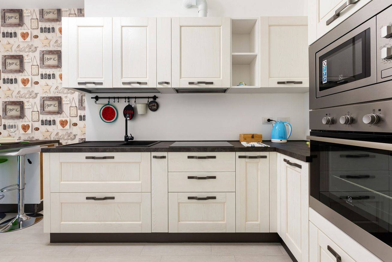 Entire apartment, Renovated Apt, Terrace & Garage! Rho-Fiera Milano in Milan, Milan Province