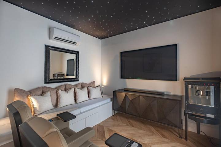 Hôtel pour 2 personnes, avec jardin et piscine ainsi que sauna et vue, animaux acceptés dans Basilique Saint-Seurin de Bordeaux - 4