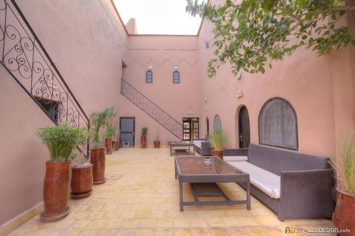 Chambre d’hôte pour 2 personnes, avec terrasse et piscine ainsi que jardin et vue dans Aït-ben-Haddou - 2