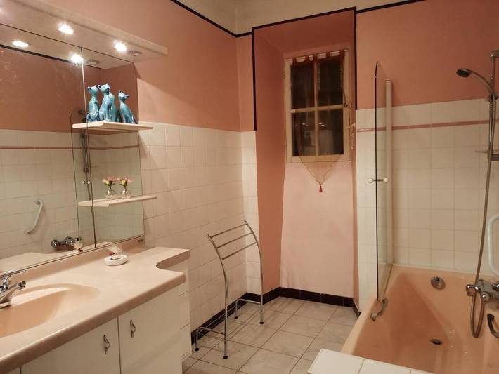 Location de vacances pour 4 personnes, avec vue ainsi que jardin et piscine à Rosières (Ardèche) - 4