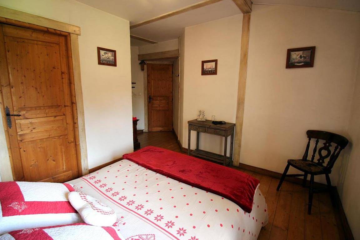 Chambres et table d'hôtes de Chasseneuil - Chambre La Basse Cour in Saint-Pardoux-le-Lac, Région de Bellac